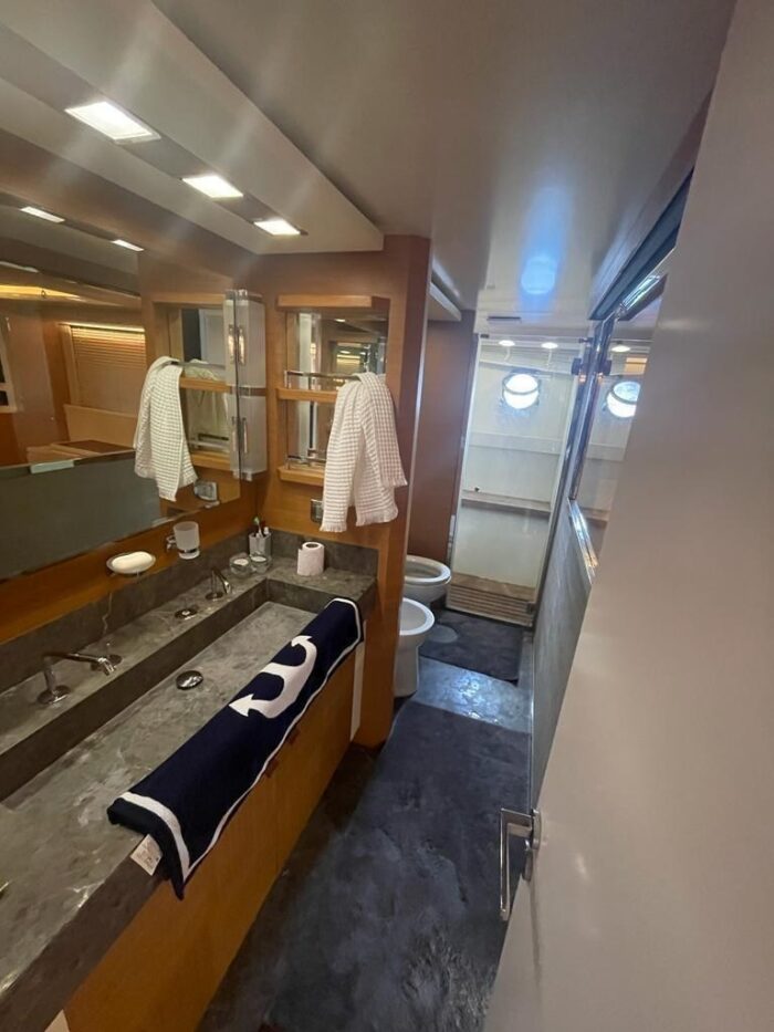 Azimut 75 - Image 12