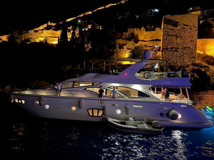 Azimut 75 - Image 3