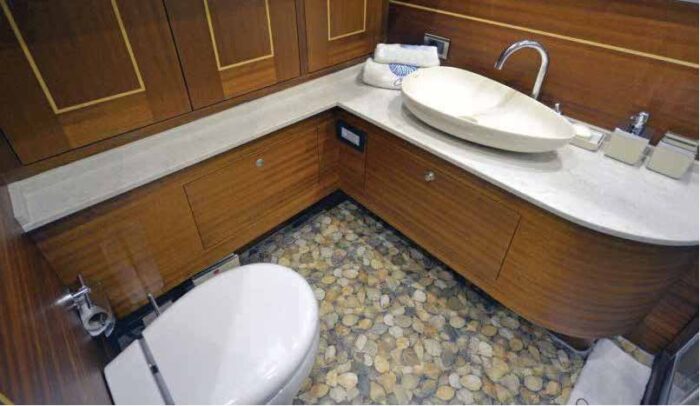 Carpe Diem Coral Yacht - Image 17