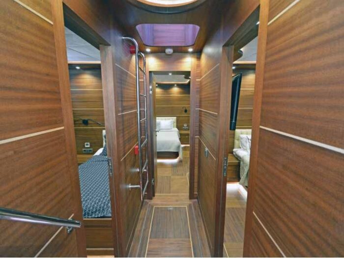 Carpe Diem Coral Yacht - Image 24