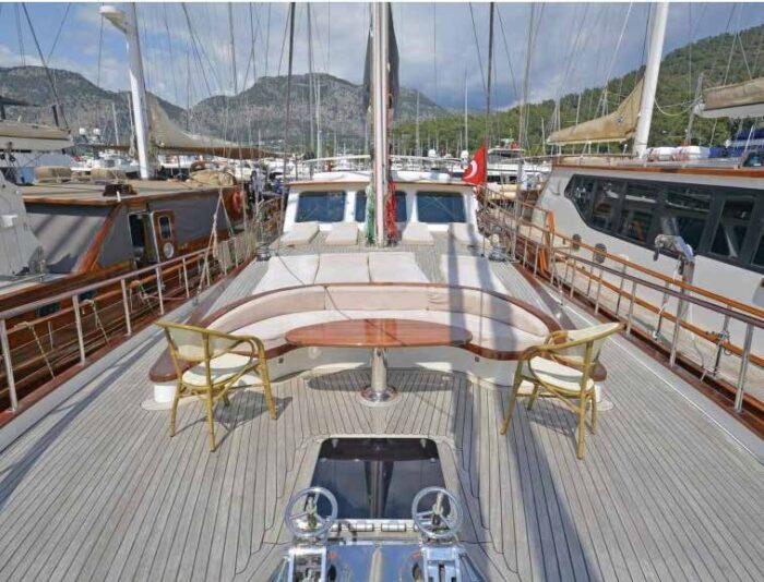 Carpe Diem Coral Yacht - Image 25