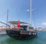 Carpe Diem Coral Yacht - Image 3