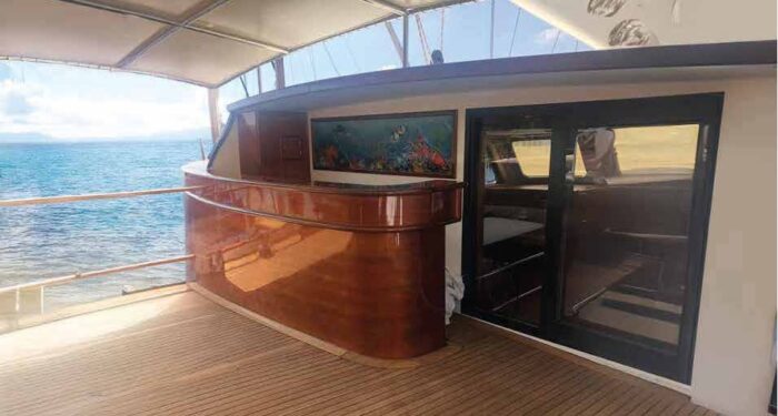 Carpe Diem Coral Yacht - Image 8