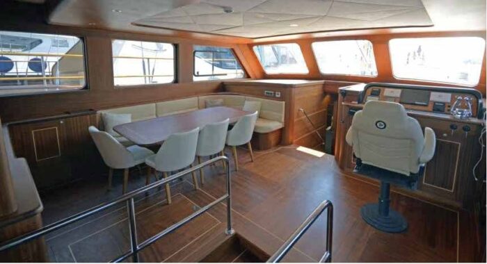 Carpe Diem Coral Yacht - Image 9