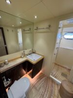 Kayanni Motor Yacht - Image 4