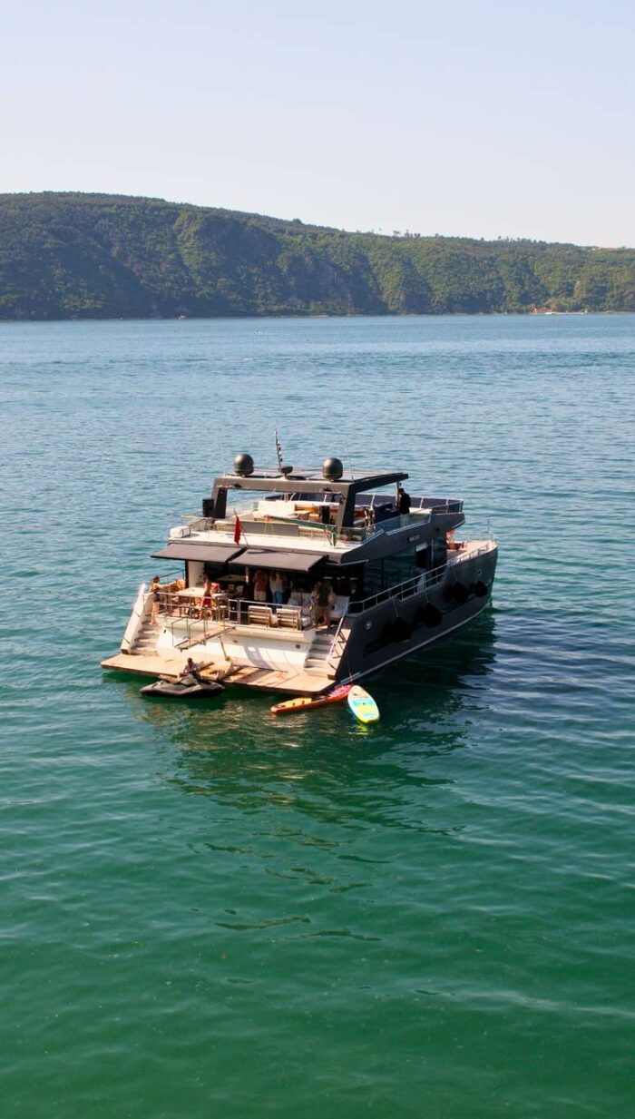 Ultra Luxury Catamaran - Image 15