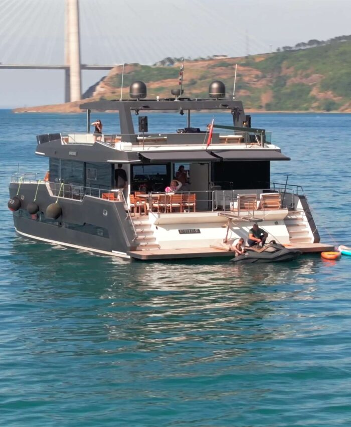 Ultra Luxury Catamaran - Image 26