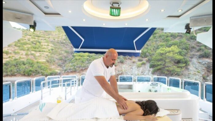 Ariela Yacht - Image 22