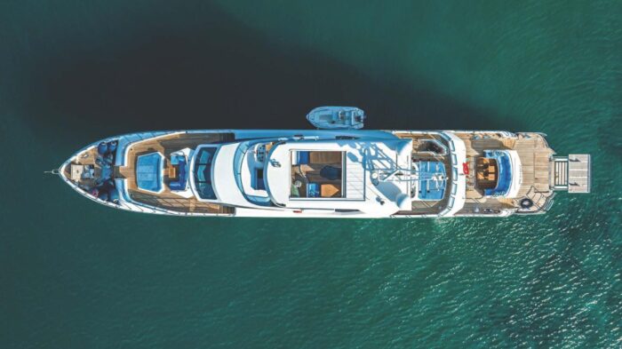 Ariela Yacht - Image 4