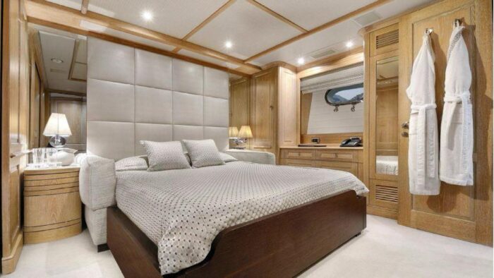 Benetti 116 - Image 14