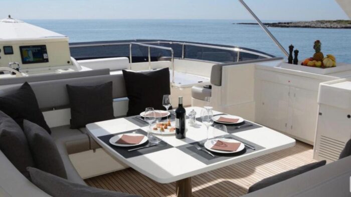 Ferretti 800 - Image 6