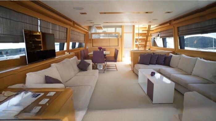 Ferretti 800 - Image 8
