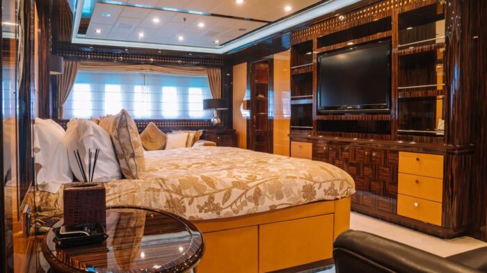 Mangusta 165 - Image 14