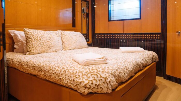 Mangusta 165 - Image 17