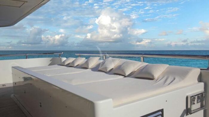 Super Yacht - Image 11