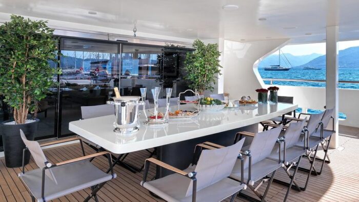 Super Yacht - Image 12