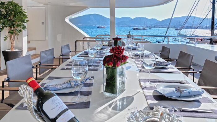 Super Yacht - Image 13