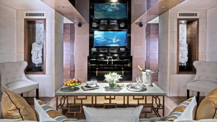 Super Yacht - Image 19