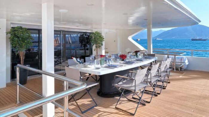 Super Yacht - Image 9